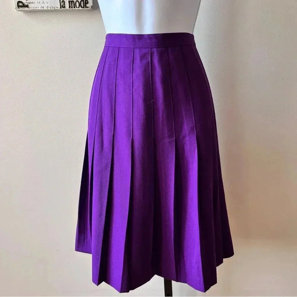 Vintage Saville 100% Wool Two Piece Pleated Skirt Purple Suit Size 12 - Picture 5 of 14